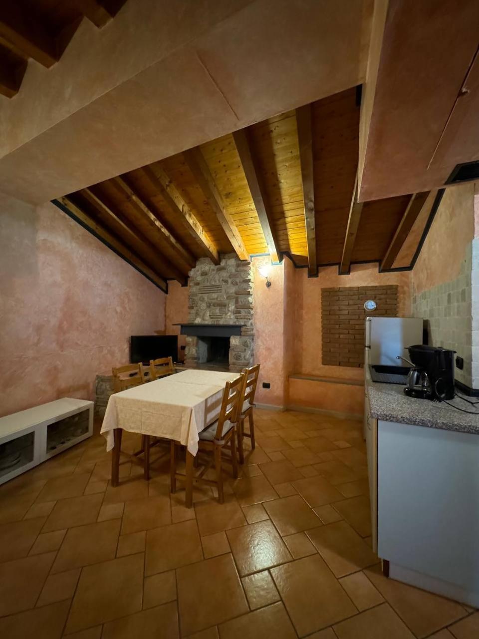 埃尔维克利金斯住宿加早餐旅馆 Moniga del Garda 外观 照片